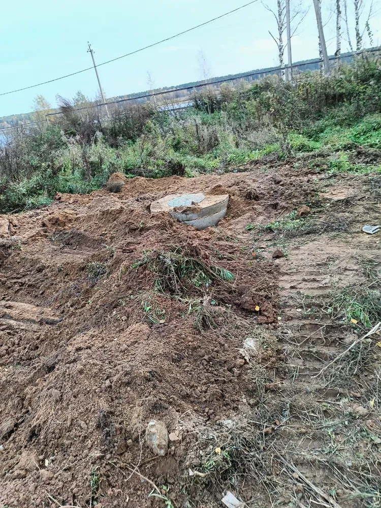 Выброс очищенной воды в дренажный колодец