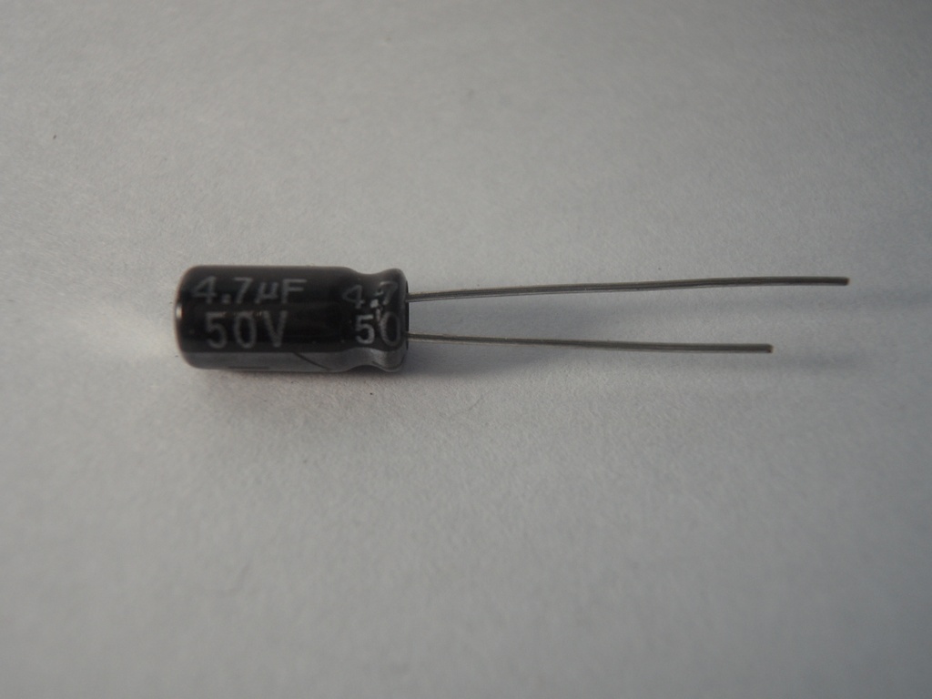 4 7 мкф 6 в. 4,7 мкф равен. Jccon 400v 8. 7 мкф 250v. Конденсатор 8.