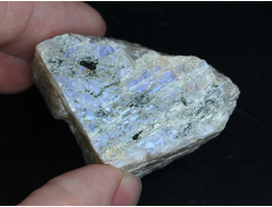 Беломорит (плагиоклаз), необработанный "дикий" образец, Карелия (40*30*22 мм, 38 г) №26370