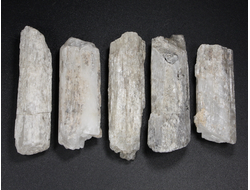 Натролит, кристалл в ассортименте, Ловозерский массив, Кольский полуостров (40-50 мм, 13-17 г) №26317