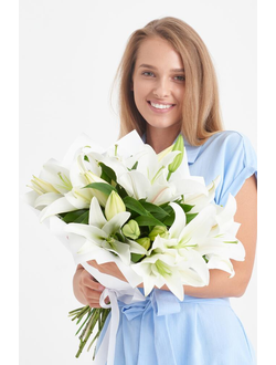 5 белых лилий