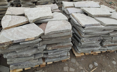 Камень плитняк серо-синий галтованный (джинсы)