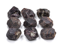 Гранат Альмандин, кристалл в ассортименте, Кольский п-ов, Россия (18-20 мм, 9-10 г) №25652