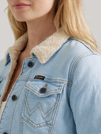 Куртка Wrangler® Retro® Women's  Sherpa Lined Western Denim Jacket