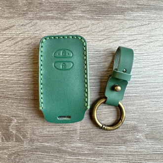 Зелёный чехол для ключа Toyota LC200, Prius, Prado, Yaris, IQ, Corolla,Vitz (2 кнопки)