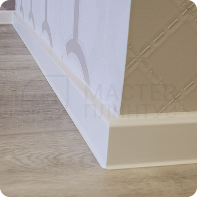 Плинтус ХДФ Dollken Cubu Flex Life 40мм Х 2,5 м 1013/5012 Белый