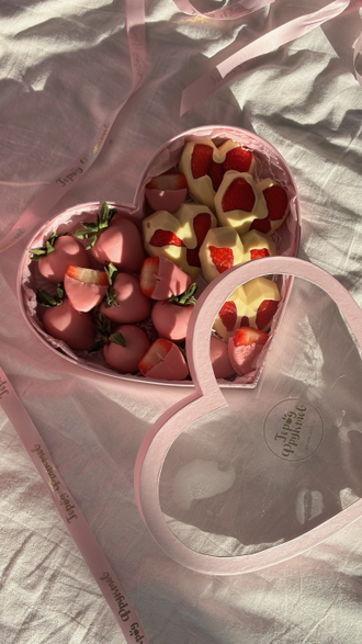 НЕЖНО-СТРАСТНО