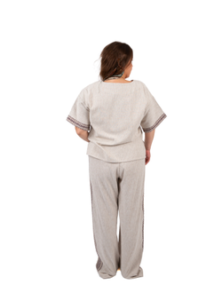 Костюм для дома и практик из льна ручного ткачества