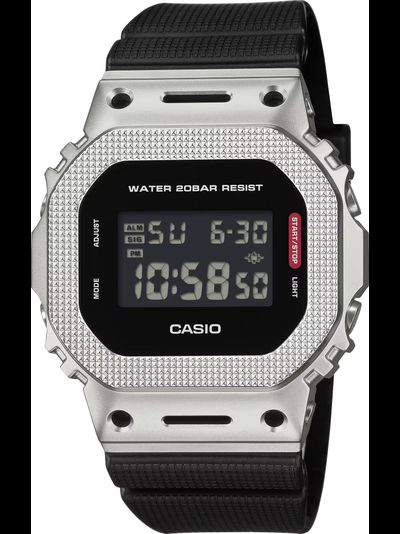 Часы Casio G-Shock GM-5600M-1A