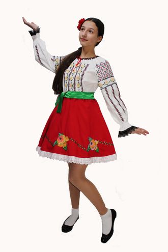 Молдавский национальный костюм 10-15 лет