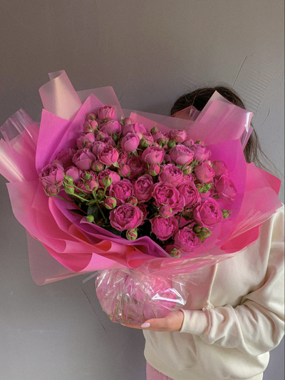 Букет пионовидных роз