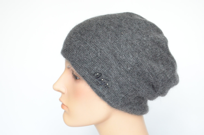 Темно - серый берет вязаный Vizio Италия 5122