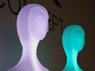 Скульптура пластиковая светящаяся Penelope RGBW OUT