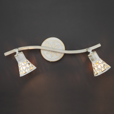 Настенный светильник с поворотным механизмом