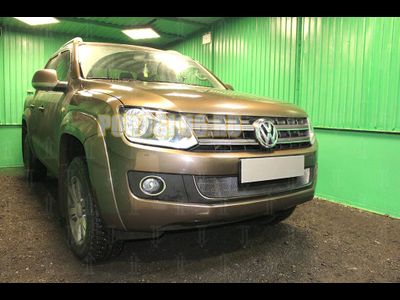 Защита радиатора Volkswagen Amarok 2010-2016 (с 2-мя горизонтальными ребрами жесткости) black