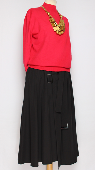 Юбка  "Широкая асимметрия хлястики" черная до р.52