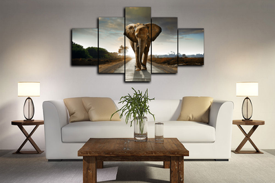 Модульная картина "Слон на тропе"