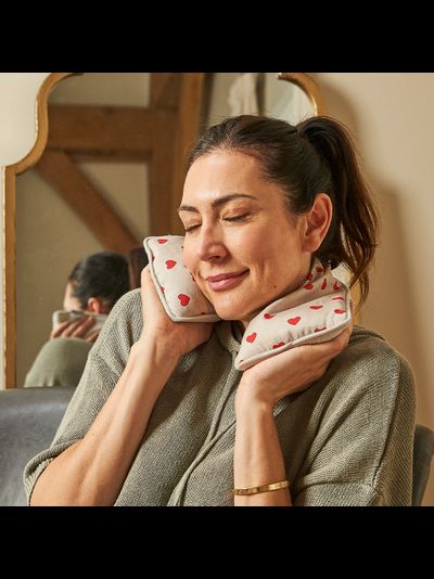 Грелка для шеи LOVE IS