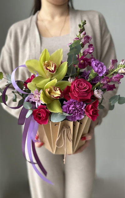 ЦВЕТОЧНАЯ КОМПОЗИЦИЯ № 102