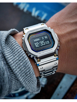 Часы Casio G-Shock GMW-BZ5000RC-1