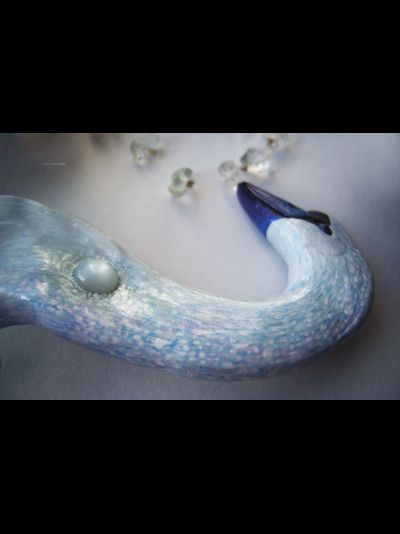 "Принцесса-Лебедь", волшебная брошь с натуральным лунным камнем (по мотивам "Лебединого озера")