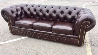 Chesterfield 3-х местный кожаный диван из Европы.