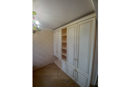 шкафы распашные