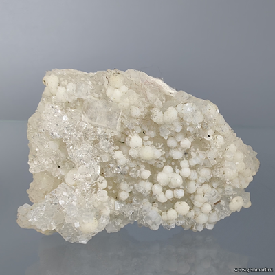 Стильбит, апофиллит, кварц. Индия. 60*50*25мм