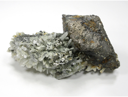 Пирротин, Кварц, Сфалерит (Марматит), Россия, Дальнегорск (95*67*55 мм, 349 г) №26198