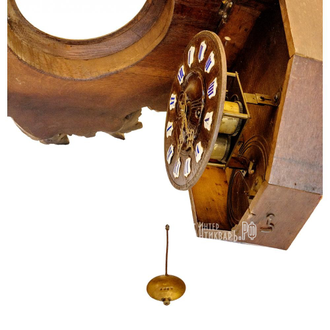 Настенные деревянные часы «Коза» (XIX — XX век)