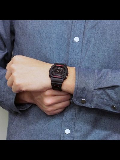 Часы Casio G-Shock GW-B5600HR-1