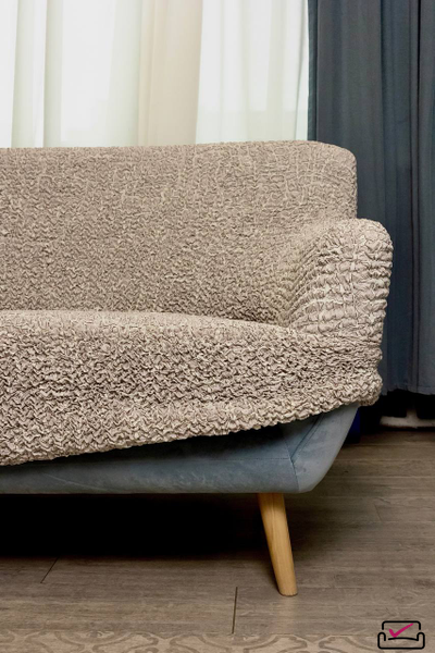 Чехол на кресло Мираж Бежевый. Защита мягкой мебели от животных.