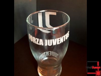 Пивной бокал с гравировкой "Ювентус"