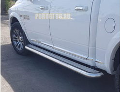 Пороги с накладным листом d76 для Dodge RAM 1500