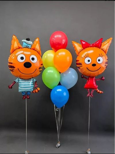 Набор шаров с яркими котиками №11