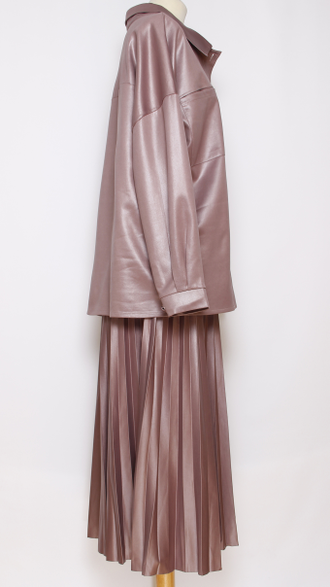 КОСТЮМ ТРИКОТАЖНЫЙ "Юбка плиссе" бежевый р.54