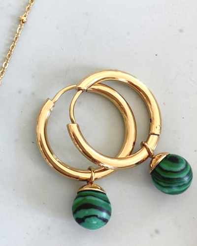 Серьги-кольца с подвеской из малахита цвет золото A&C (Норвегия)