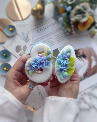 Веточка гортензии