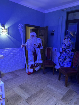 "Дед Мороз и Снегурочка"