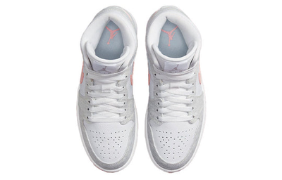 цена на женские кроссовки Nike Air Jordan 1 Womens Mid SE 'Light Iron Ore' DN4045-001