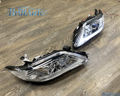 Фары Toyota Camry 40 в стиле Lexus бегающие (светлые)