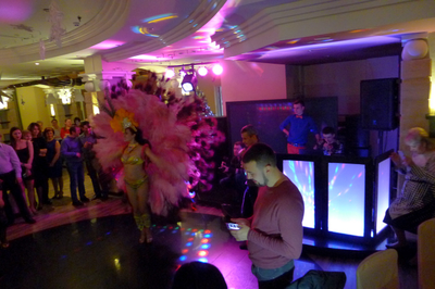 Диджейский фасад (ширма диджея)