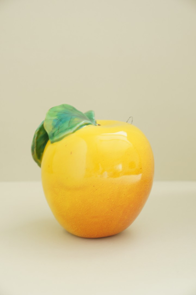 Яблоко с листом (желтое)