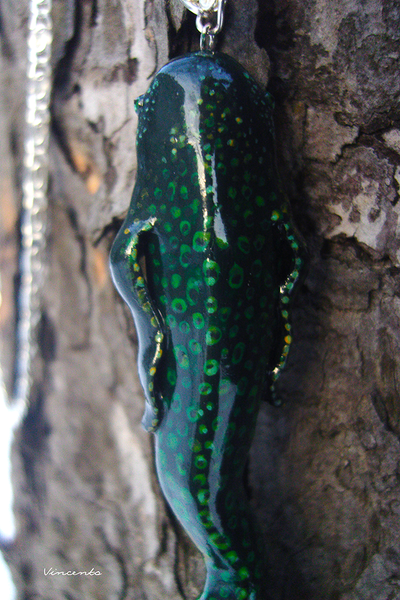 Подвеска "Рыба Древних" в тёмно-зелёной цветовой гамме