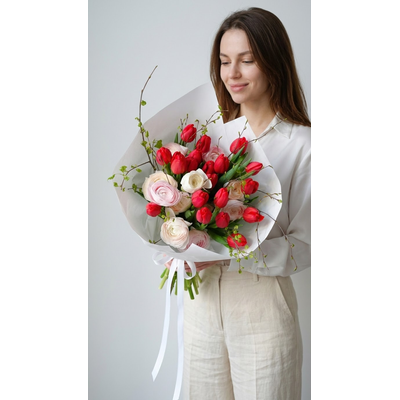 Букет цветов на 8 марта № 756