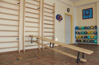 Скамья гимнастическая 3 м, наклонная