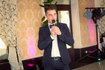 ВЕДУЩИЙ СТАНИСЛАВ