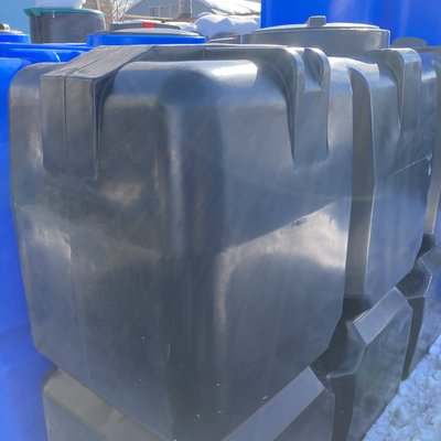 Емкость прямоугольная 2000 литров черного цвета SK2000