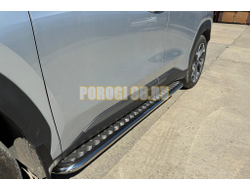 Пороги с накладным листом Папа Тюнинг d42 для Geely Atlas 2023-