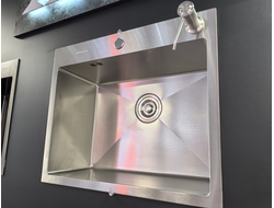 Мойка из нержавеющей стали  68х48 PREMIUM HONEY САТИН Amalet *